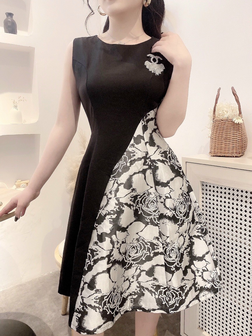 Đầm xoè gấm phối màu - D926